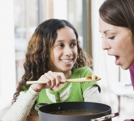 Warm Soups to Fight Cold Weather