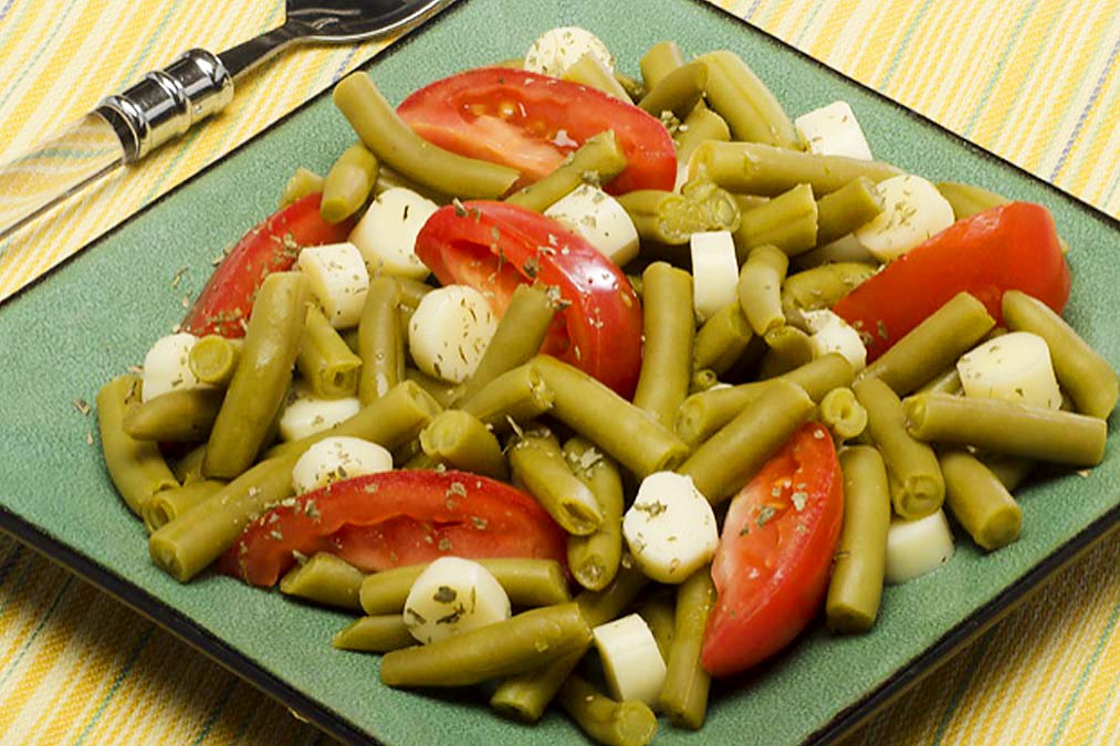 Libby's is obsessed with making the finest green beans possible that are deliciously mild, have a subtly sweet flavor and a crisp-tender texture.