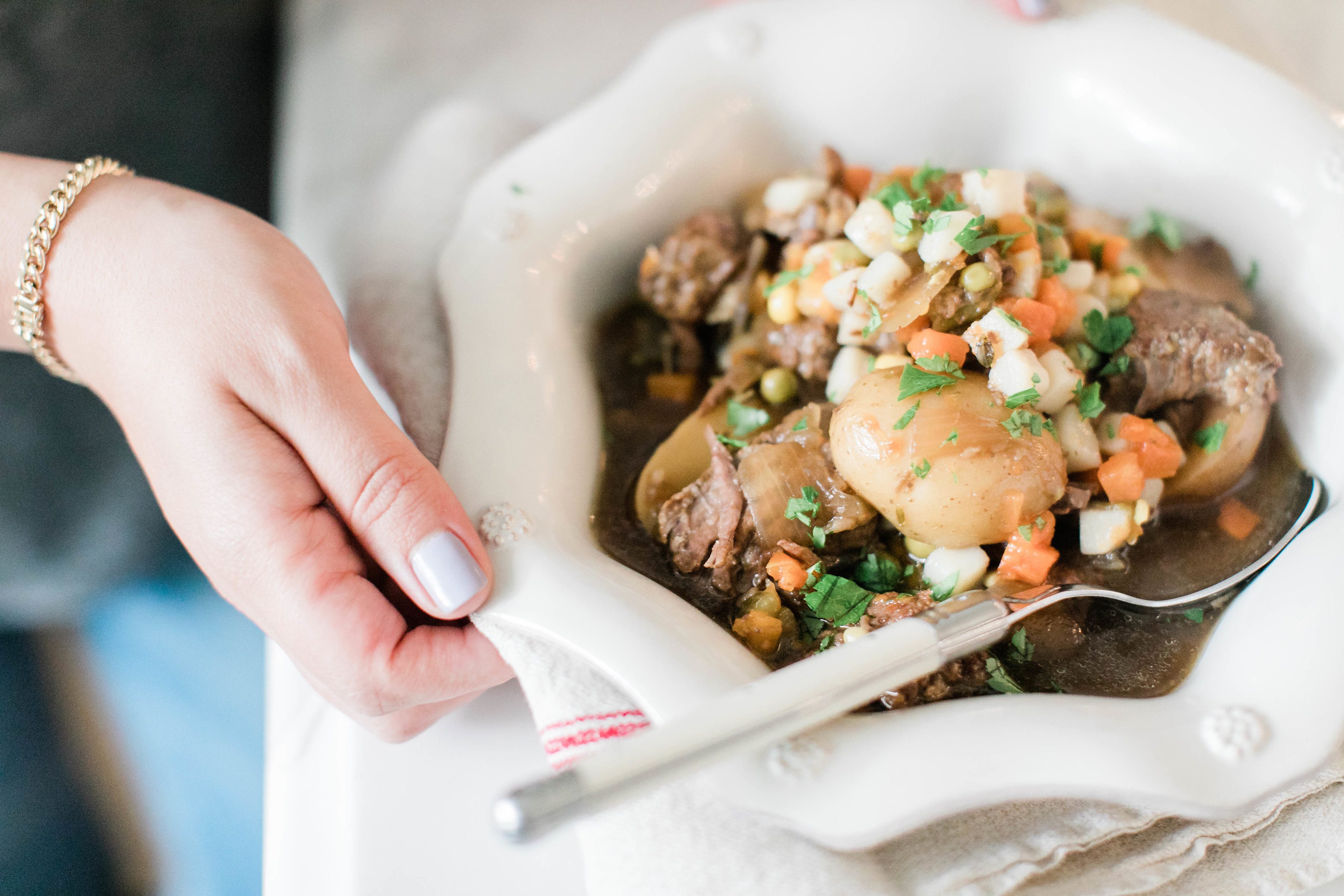 Haylie Duff shares tips on comfort cooking