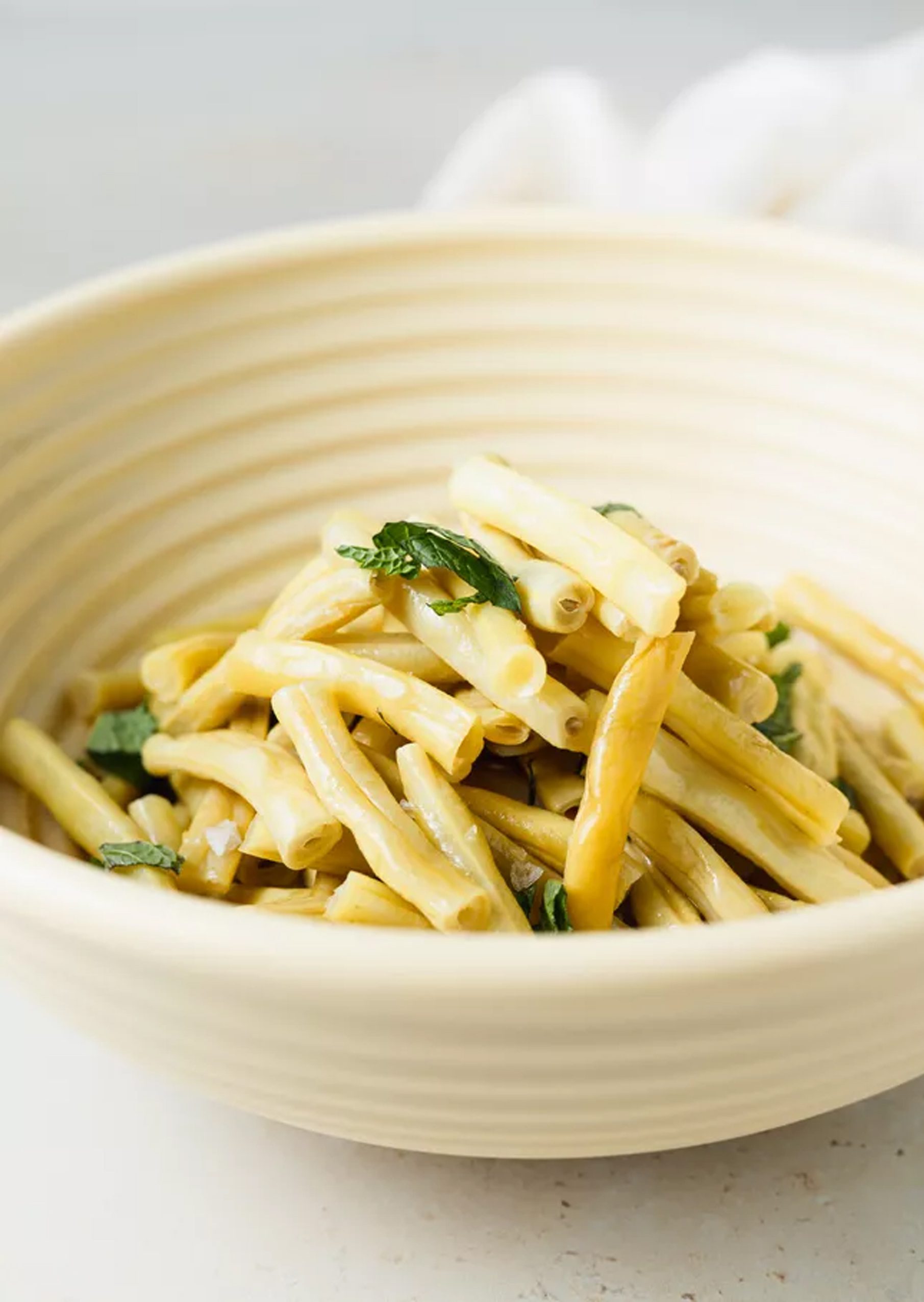 Do you know that wax beans and green beans taste very similar?